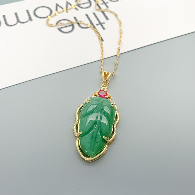 Wholesale of Green Imitation Chalcedony Stainless Steel Necklaces